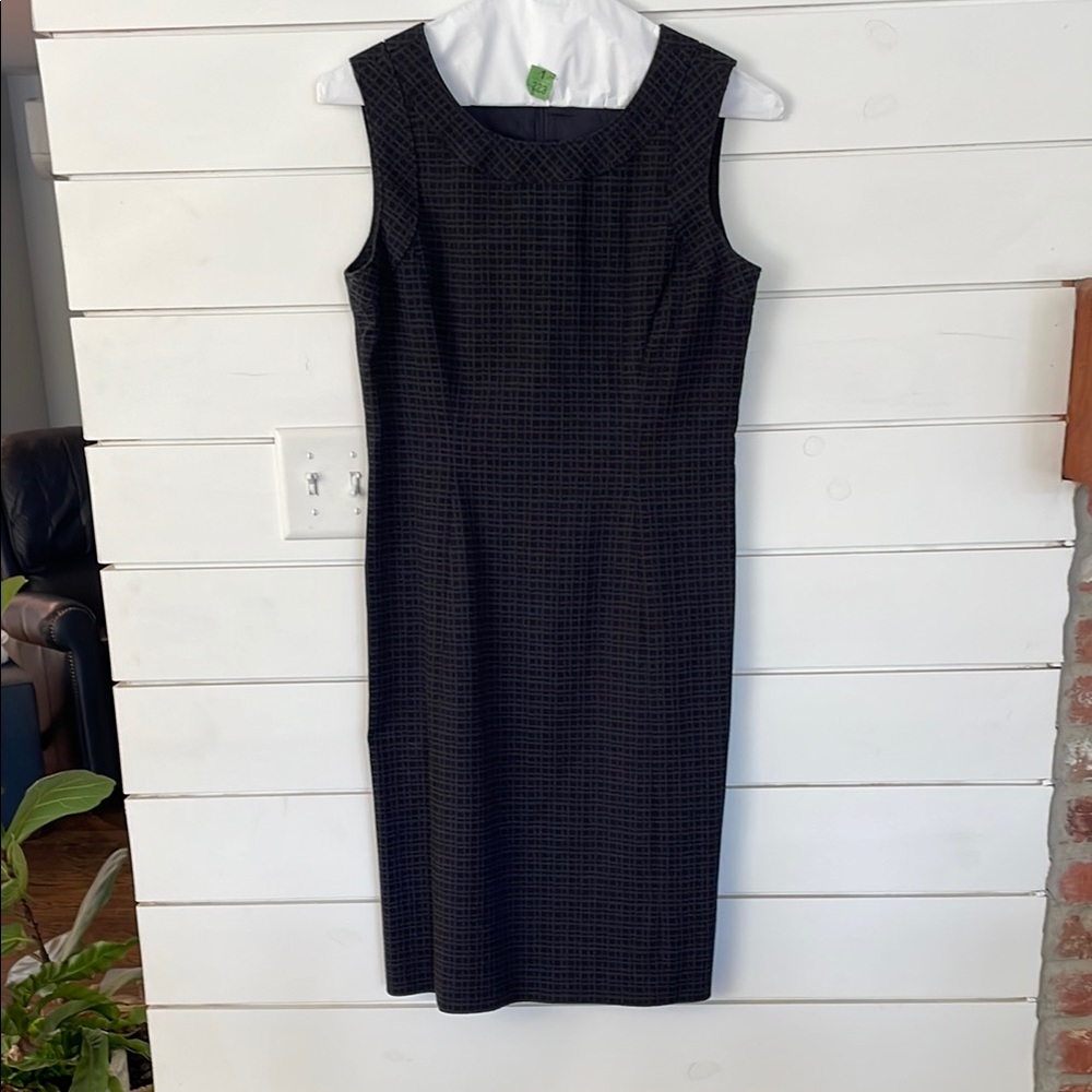 Brooks Brothers Black Sleeveless sheath Dress faint purple pattern excellent
